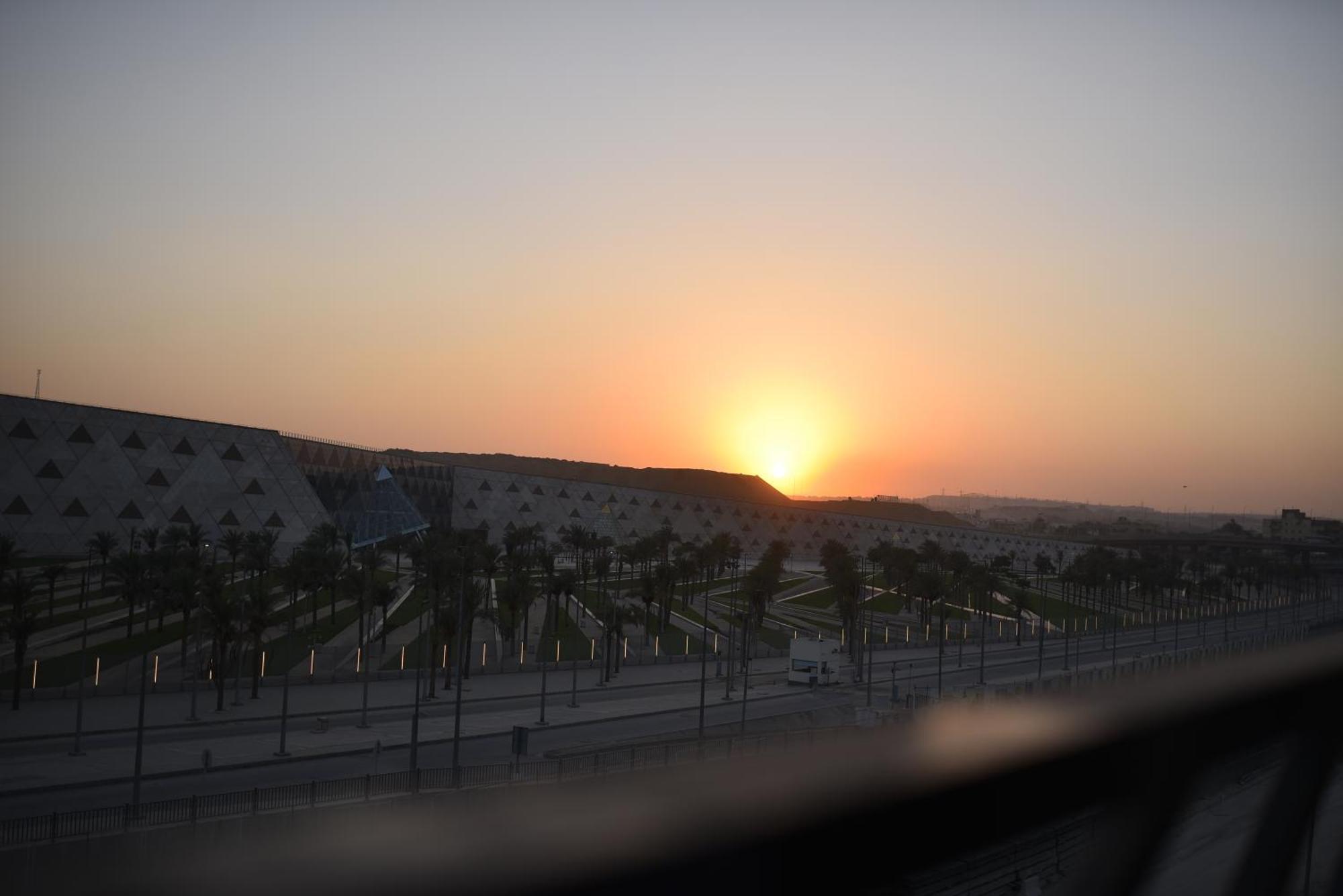 Royal Great Pyramid Inn Kafr Ghatati Exterior photo